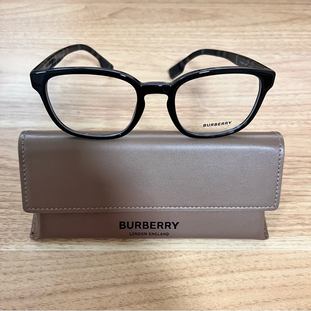 Burberry glasses black/grey